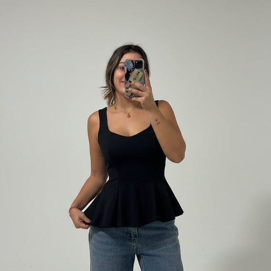 TOP PEPLUM NEGRO